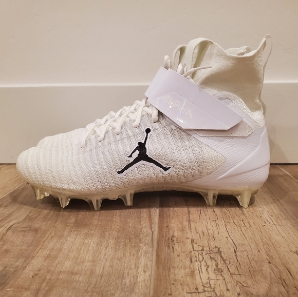 JORDAN ALPHA MENACE ELITE 2 FLYKNIT FOOTBALL CLEATS MENS - Picture 2 of 6